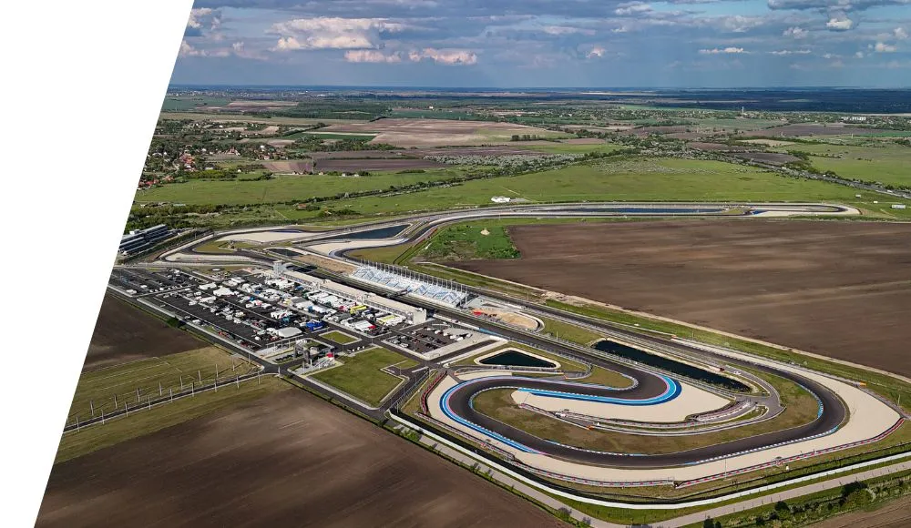 Jadwal MotoGP hari ini lengkap waktu WIB: Warm Up 14:40, Moto3 16:00, Moto2 17:15, Race 19:00.