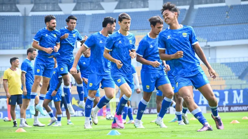 Persib vs Bangkok United pukul 19.15 WIB di BG Stadium.