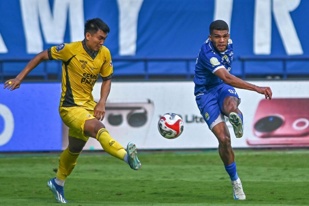 Persib Bandung vs Persebaya di GBLA sore ini.