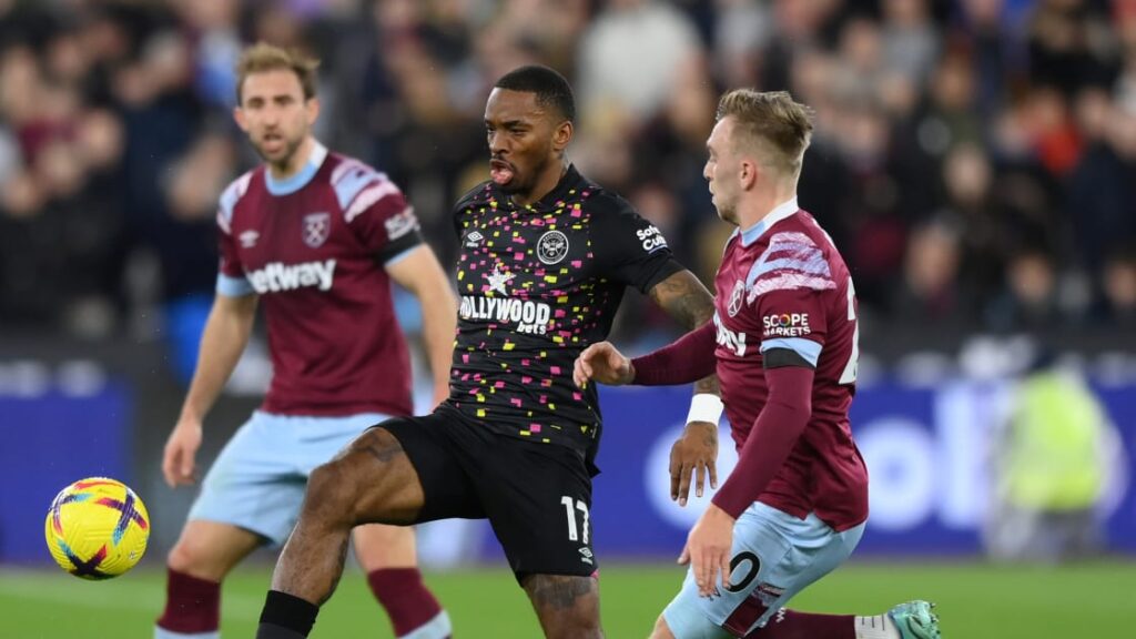 West Ham vs Brentford di London Stadium.