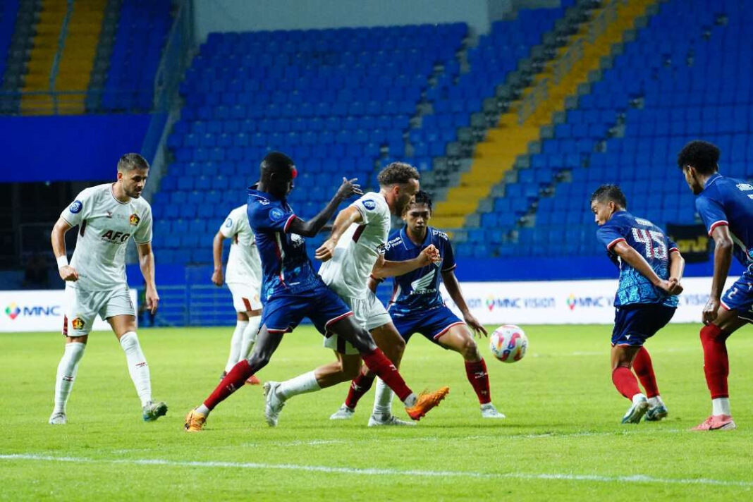 PSM Makassar vs Persik berakhir 1-1. PSM Makassar vs Persik berakhir 1-1.