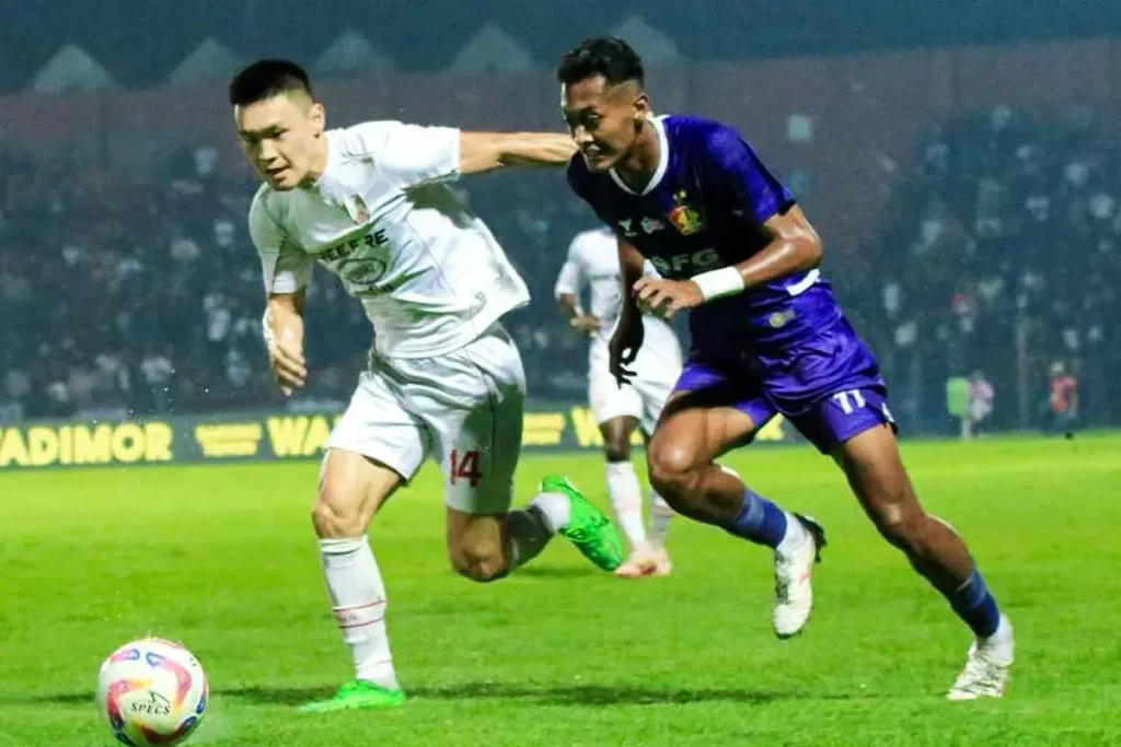 Persik vs Persis jadi laga krusial papan bawah.