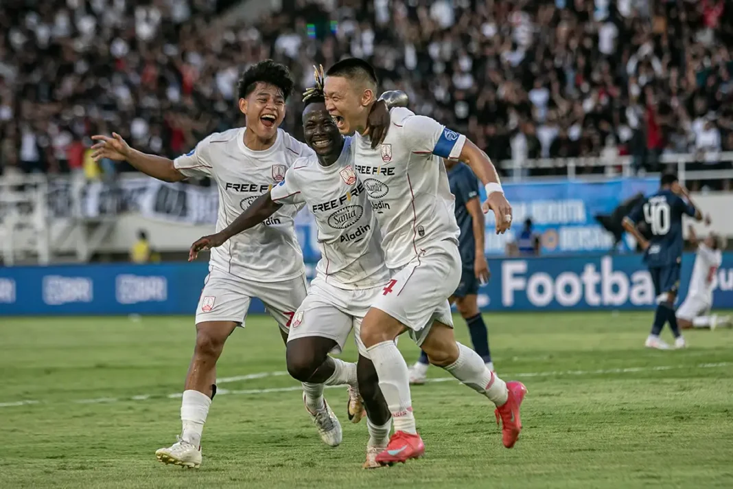 Manahan Memanas, Persis di Titik Kritis! Prediksi Persis vs Persita: Tekanan Tuan Rumah, Ketegasan Tamu