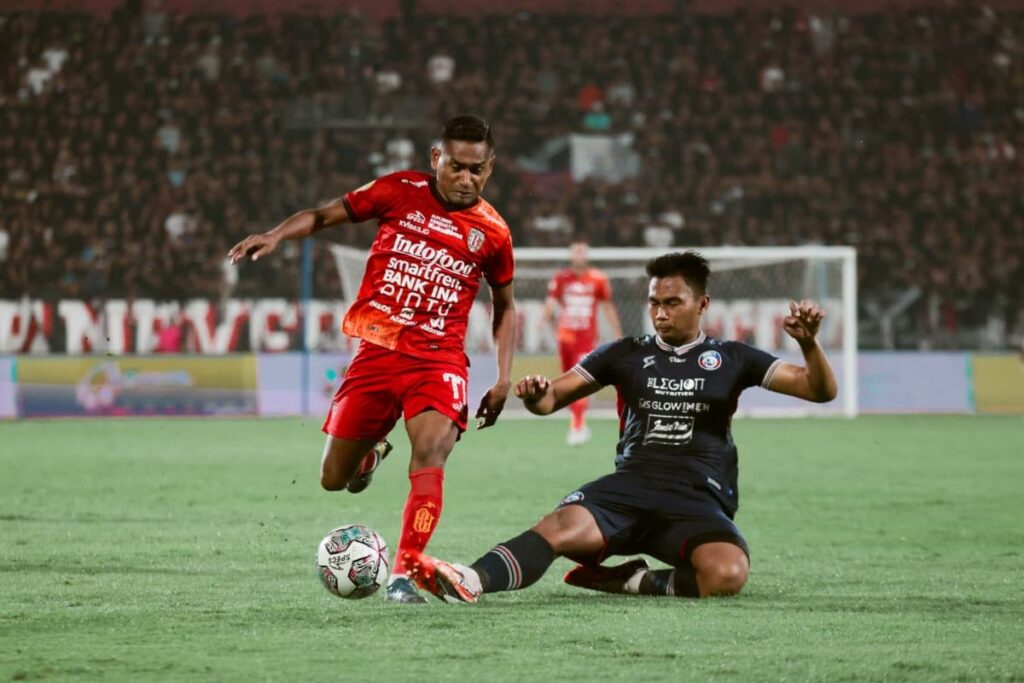 Arema FC vs Bali United di Dipta pukul 19.00 WIB.