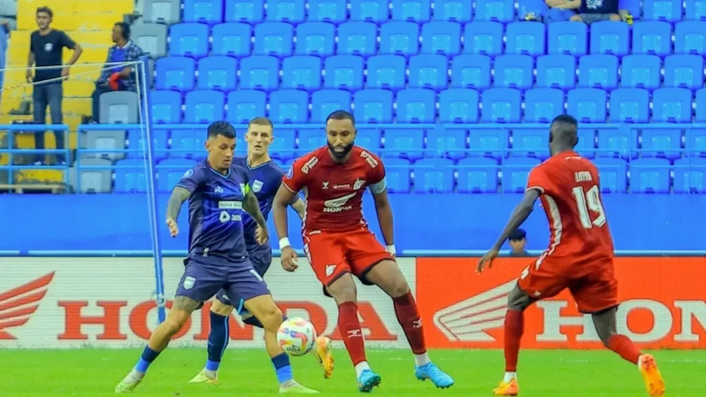 PSM Makassar vs Borneo FC di Segiri bisa mengubah peta papan atas.